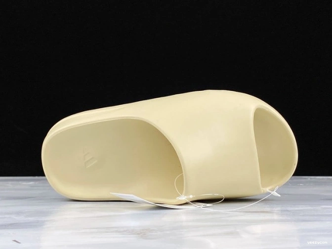 FW6345 Adidas Bone Yeezy Slide 0828
